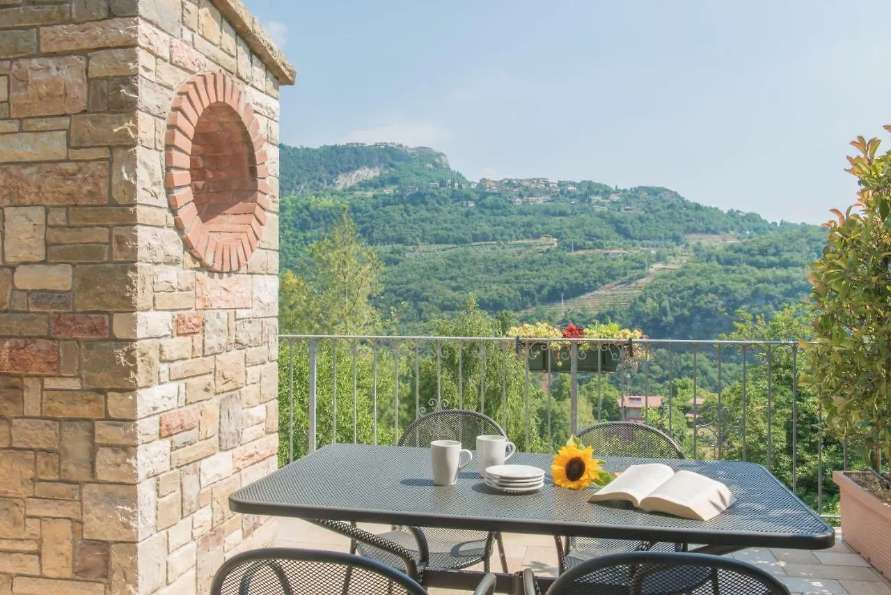 Residence Terry Tremosine 3*,